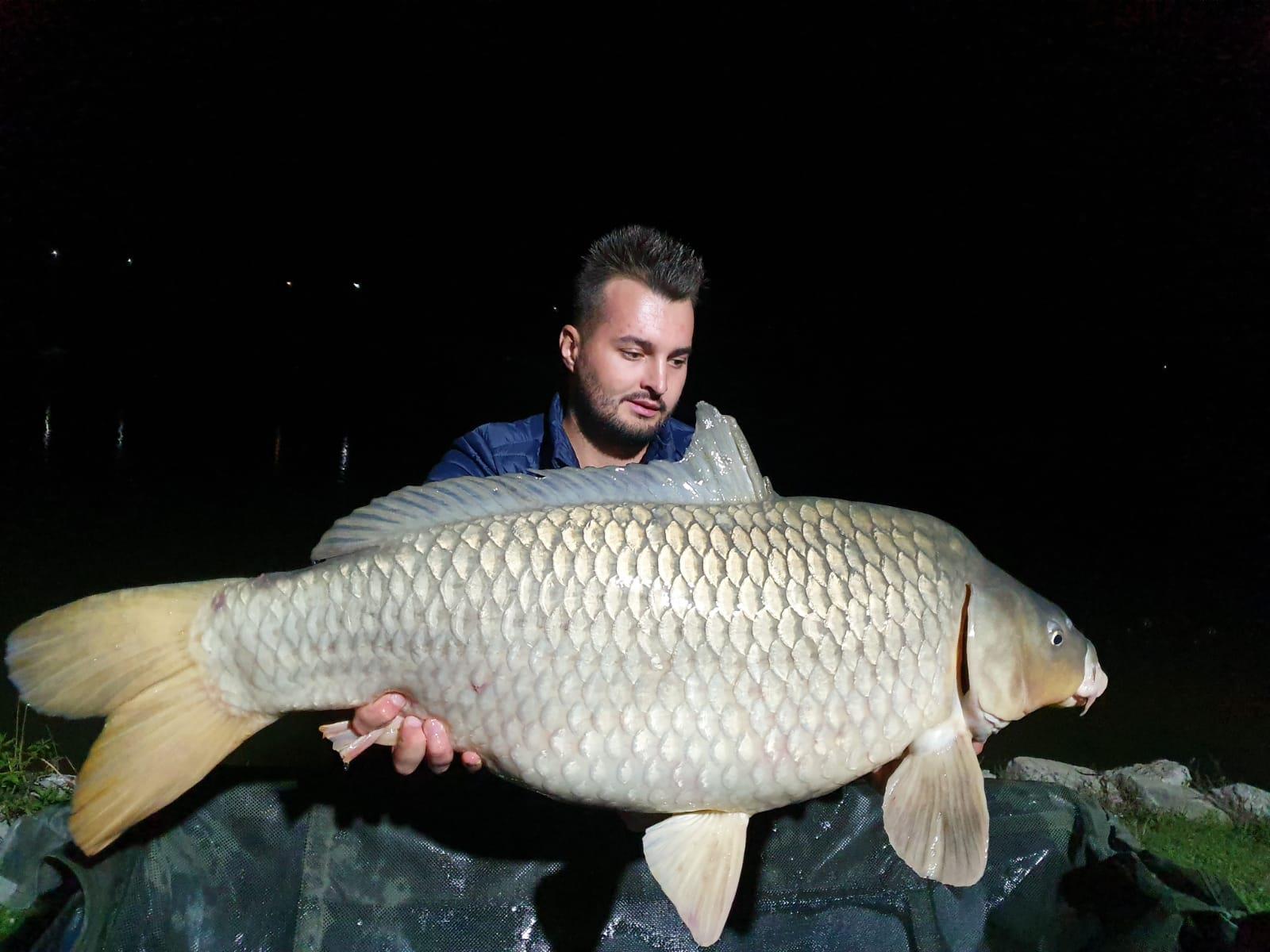 Păușești - img-20191106-wa0011.jpg